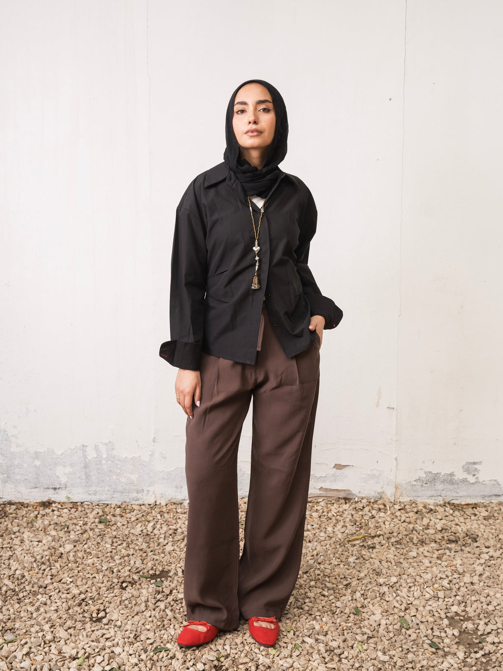 The Side Pleat Shirt - Black