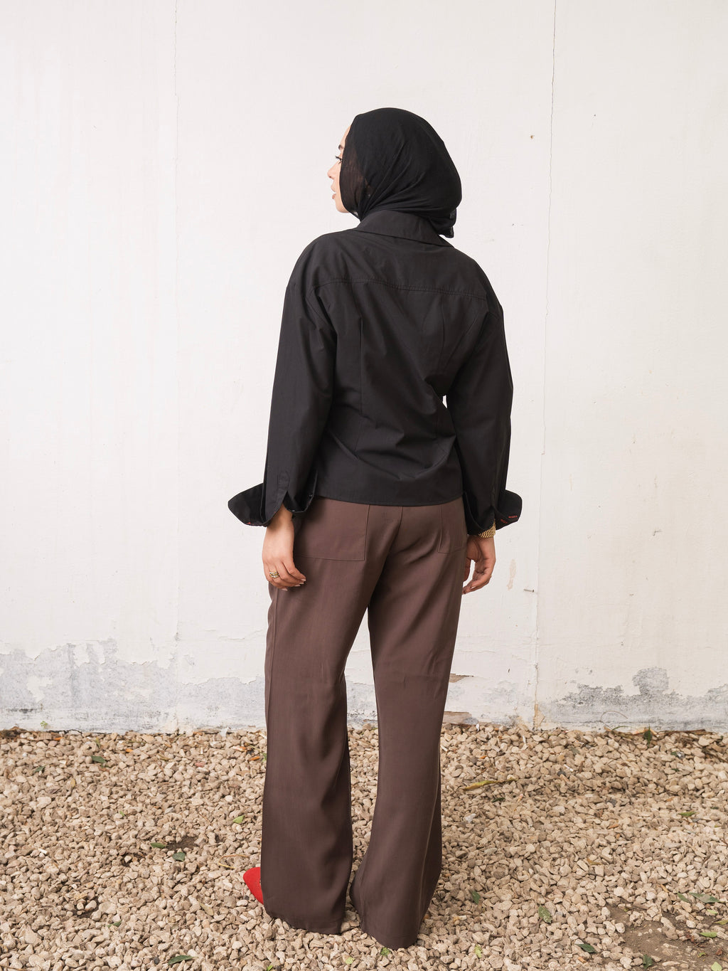 The Side Pleat Shirt - Black