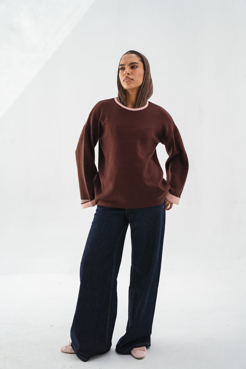 Contrast-Trim Knit Sweater - Brown