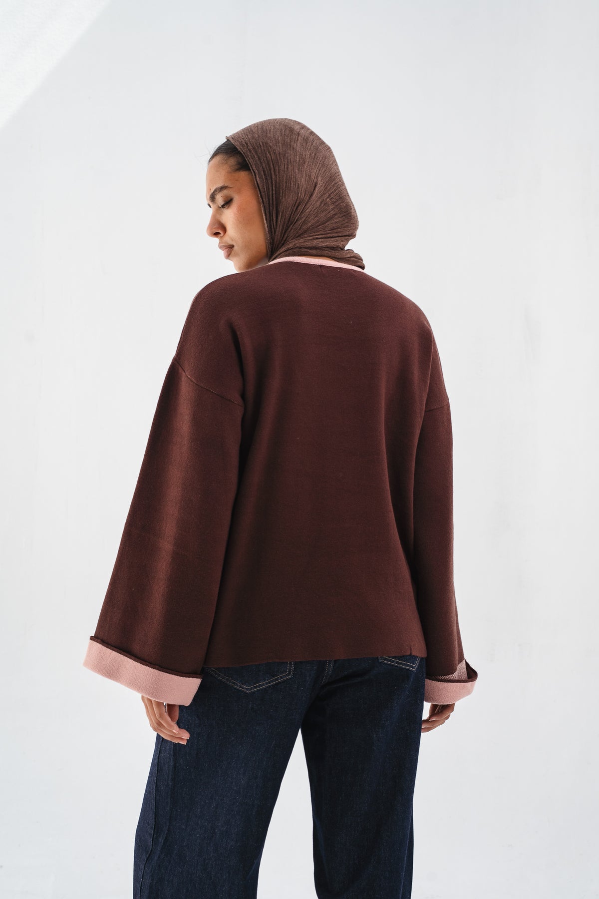 Contrast-Trim Knit Sweater - Brown