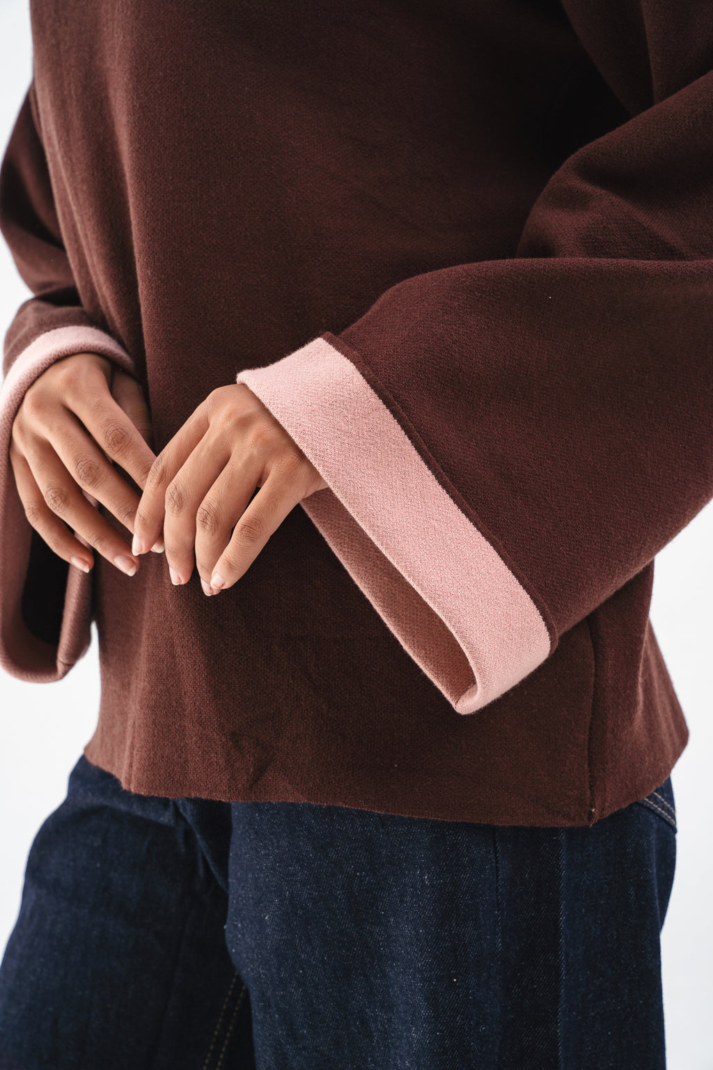 Contrast-Trim Knit Sweater - Brown