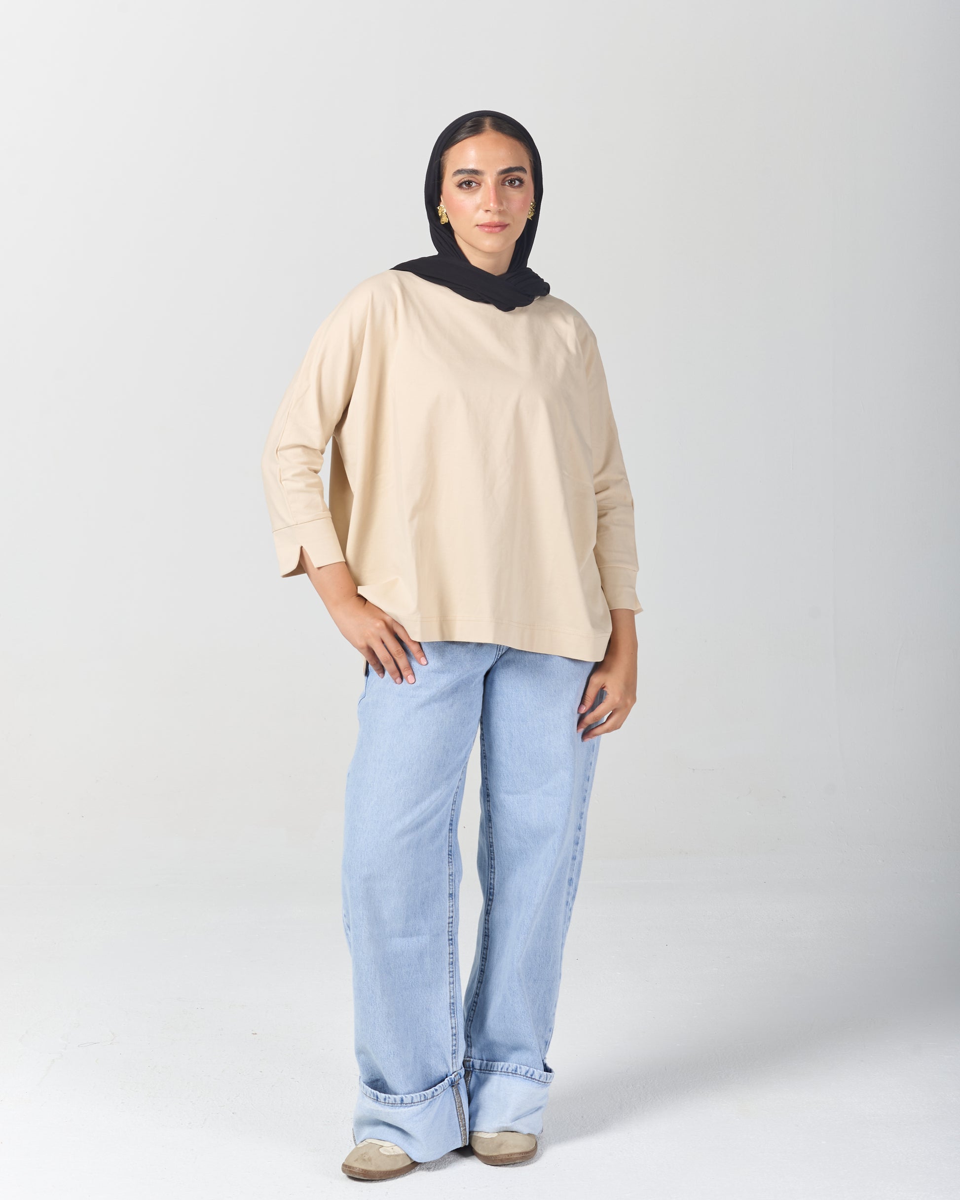 The Basic Tee - Beige